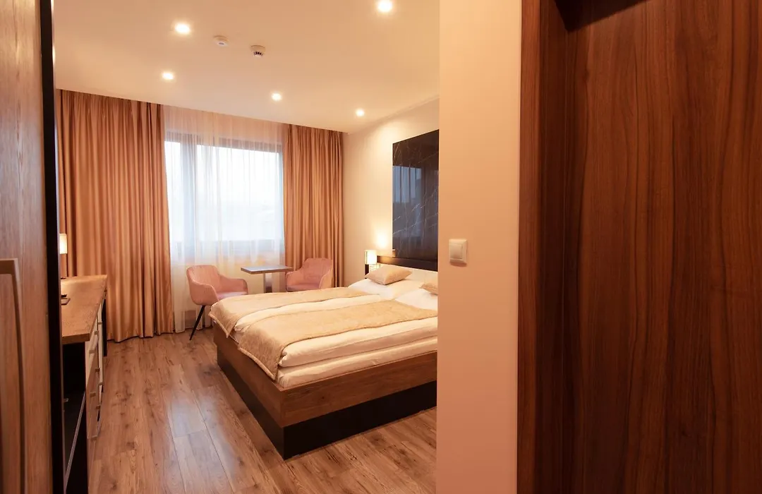 Hotel Viktor-1