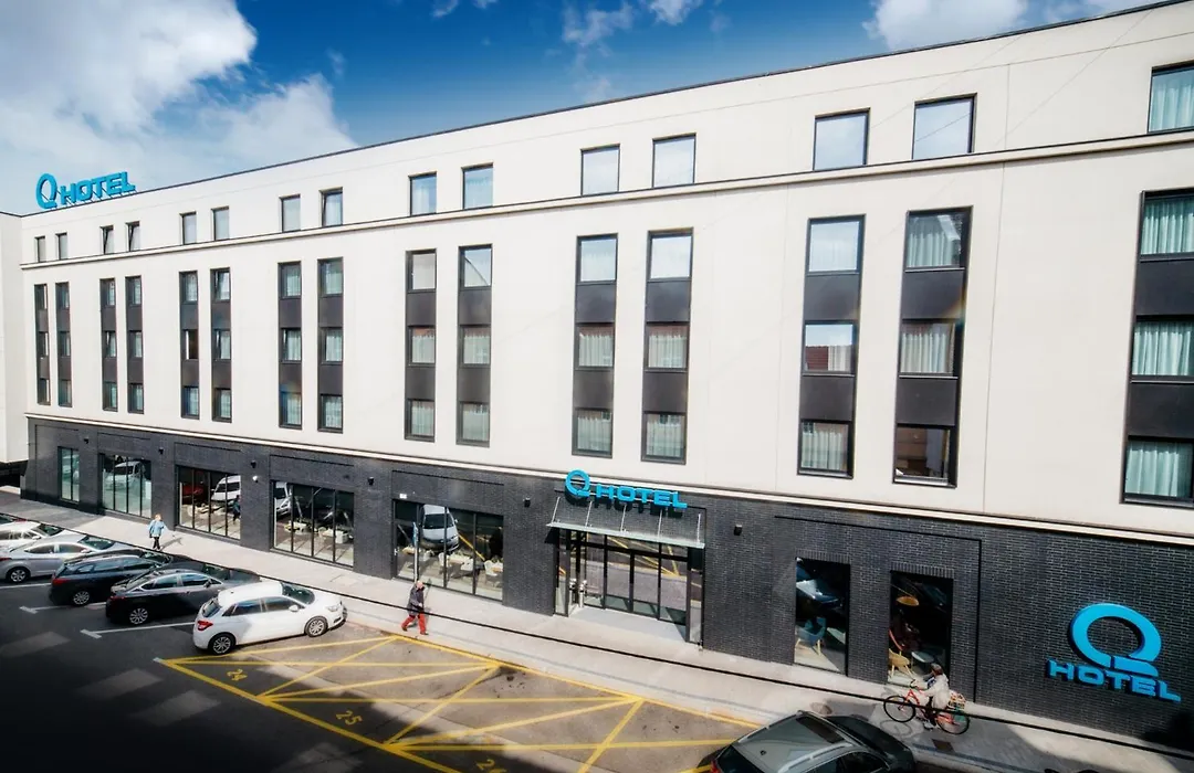 Q Hotel Plus Katowice-1