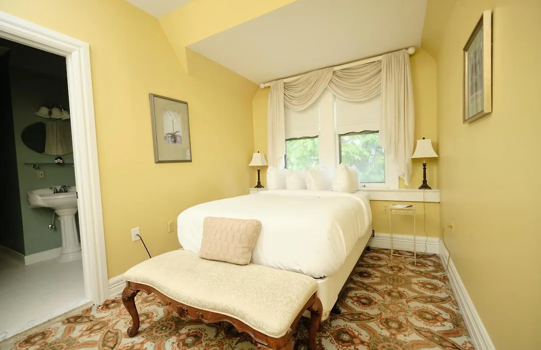 The Inn On Ferry Street-1