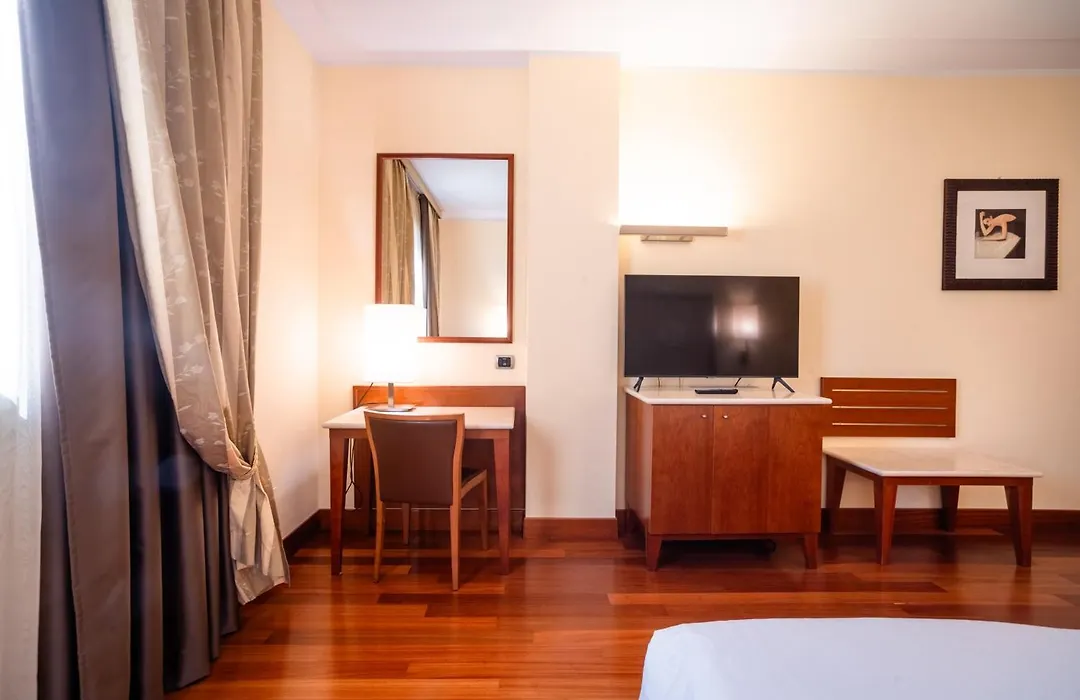 Hotel Airone-1