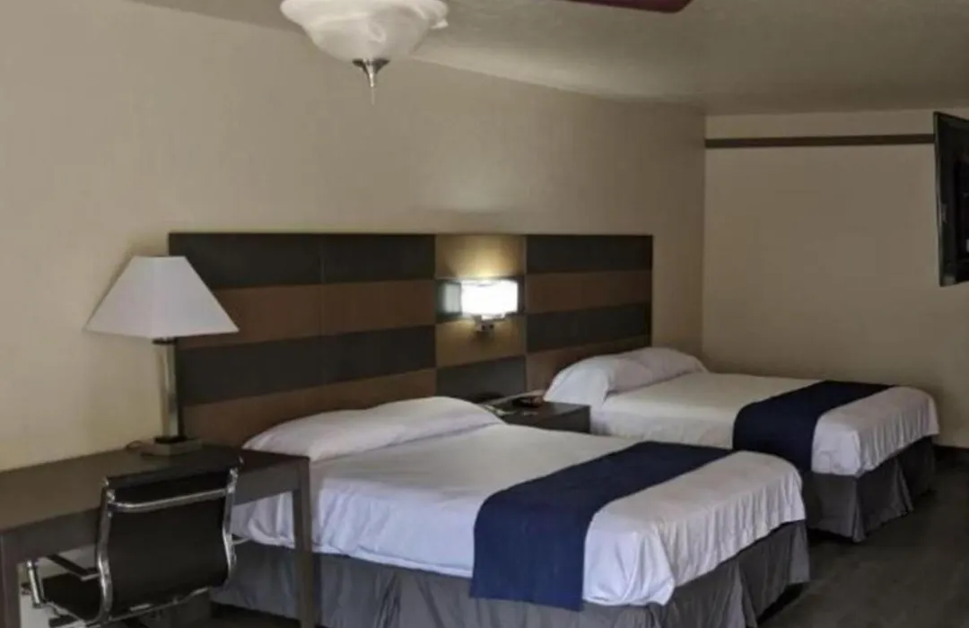 Atrium Inn-1
