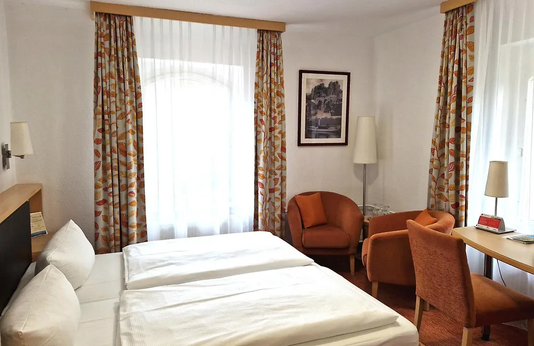 Hotel Lindenhof Bad Schandau-1