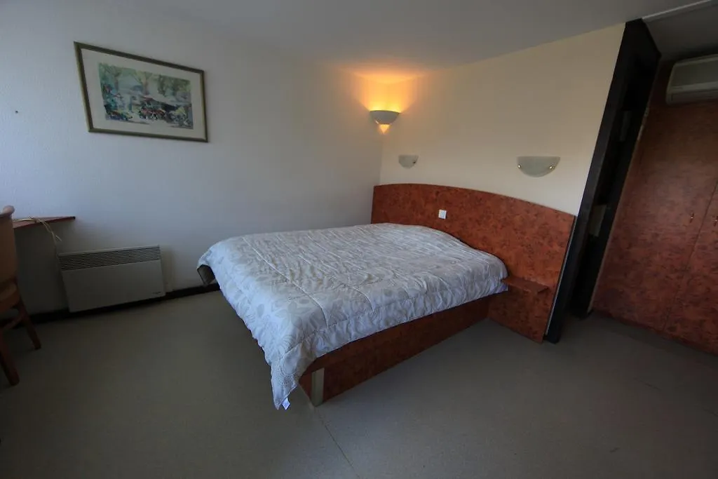 Hotel Restaurant des Lacs-1