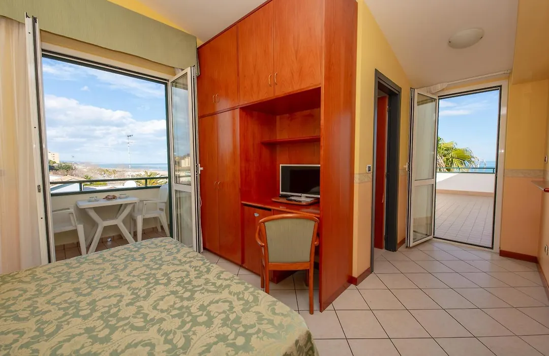 Hotel Roma Sul Mare-1