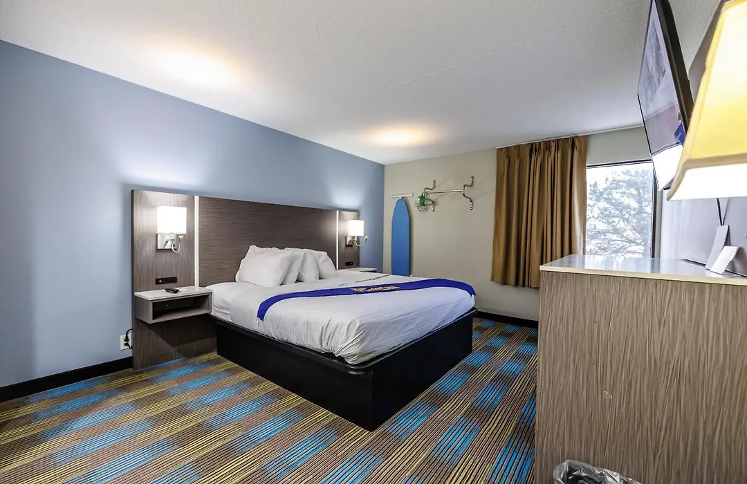 New Victorian Inn & Suites Omaha-1