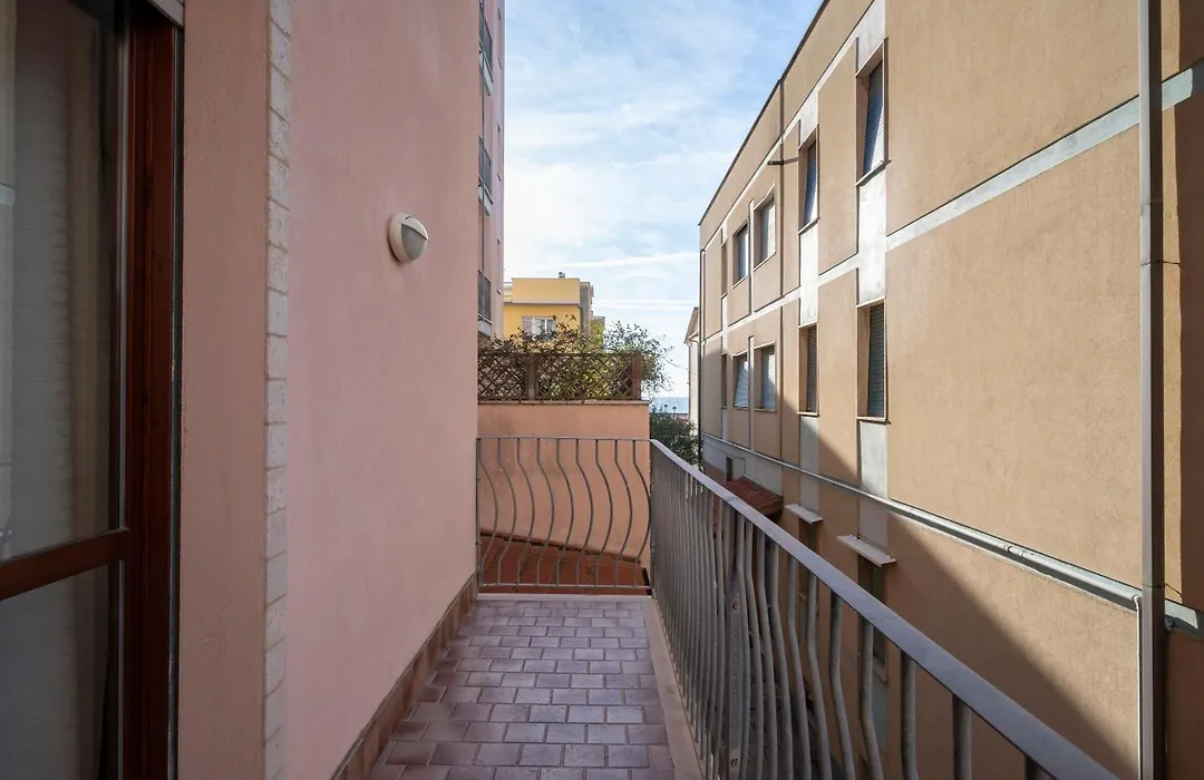 Lola Piccolo Hotel-1
