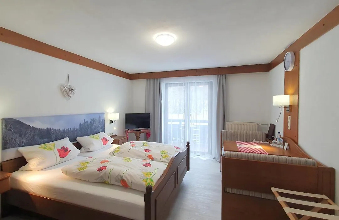 Hotel Garni Haus Alpine-1