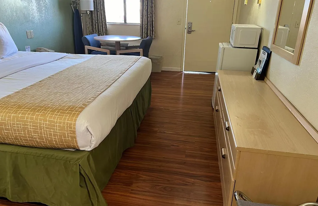 Travelodge By Wyndham Holbrook-1