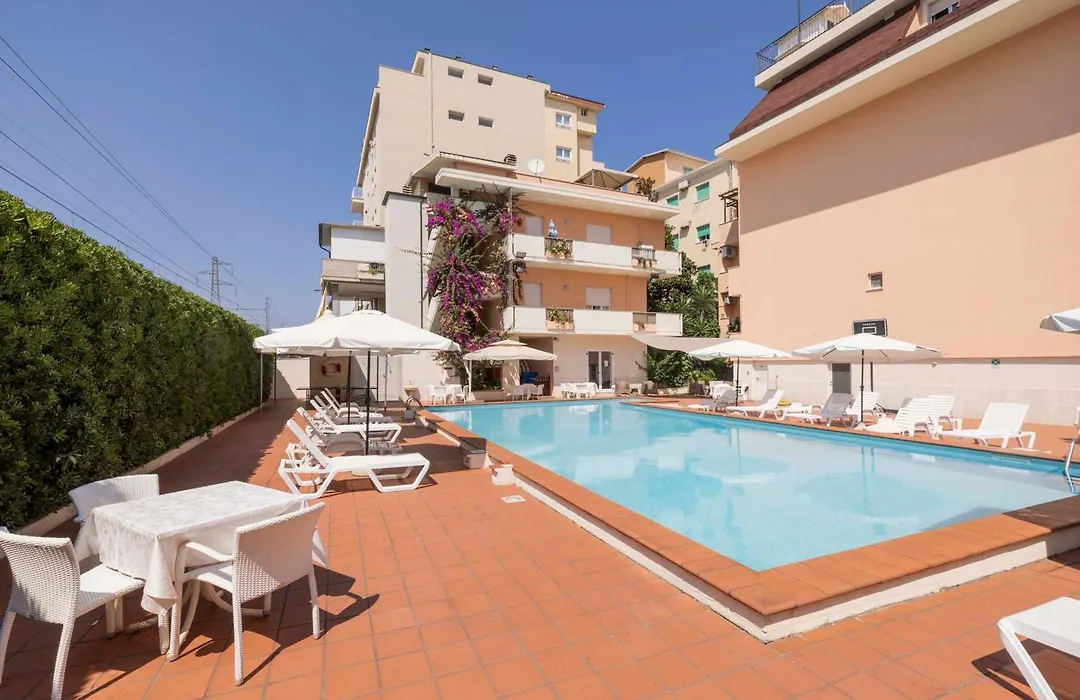 Hotel Giancarlo-1
