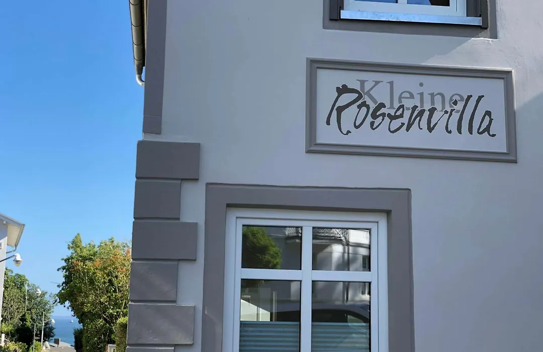 Luxus Ferienhaus - Kleine Rosenvilla-1