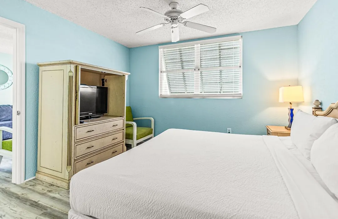 Kwss204 Sunrise Suites Barbados Suite #204-1