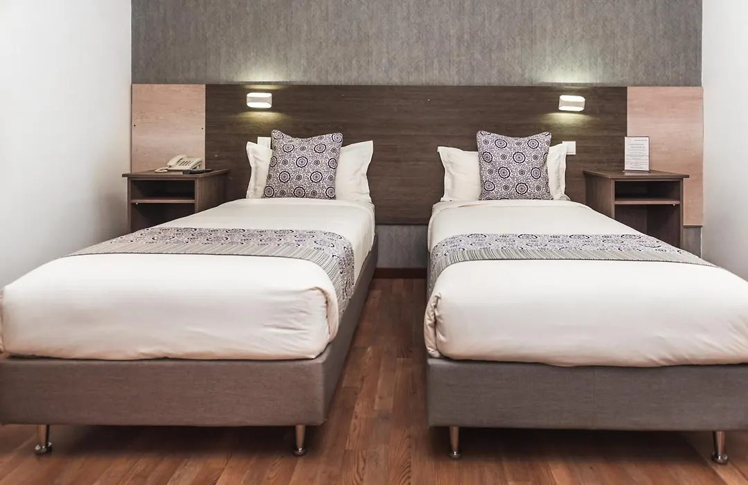 Hotel Kapital-1