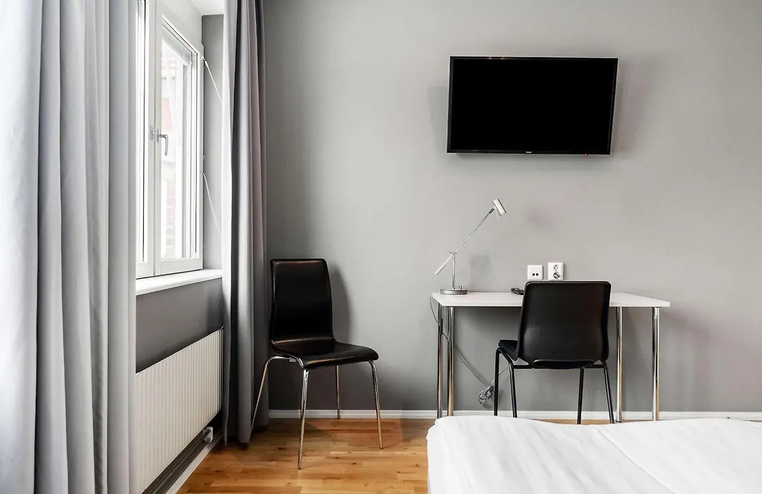 Sure Hotel By Best Western Stockholm Alvsjo-1