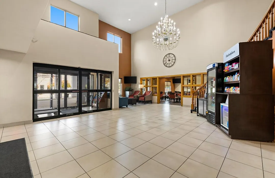 Comfort Suites Kansas City-Liberty-1