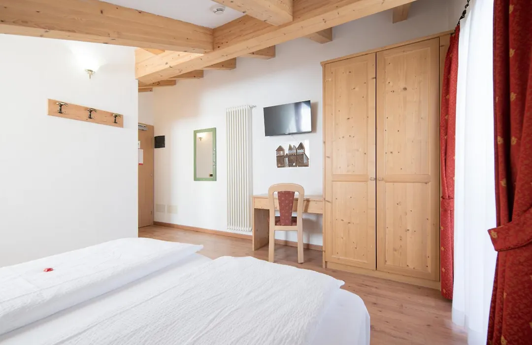 Hotel Zirmes-1