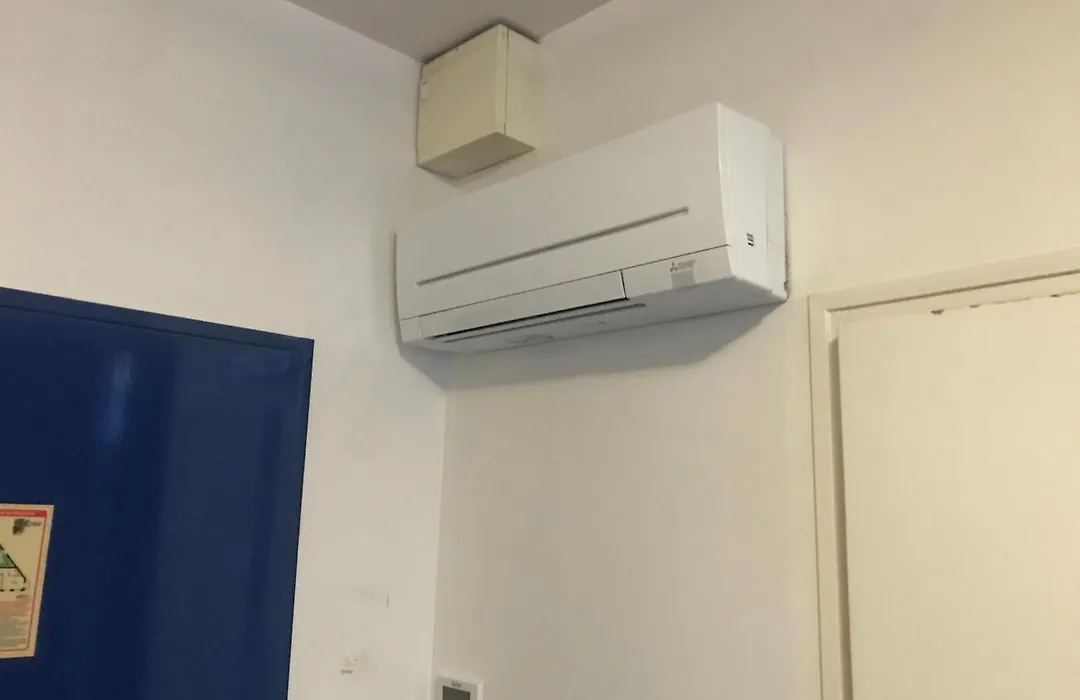 Hotel César climatisation dans la majorité des chambres Centre-ville Gare Charleville-Mézières-1