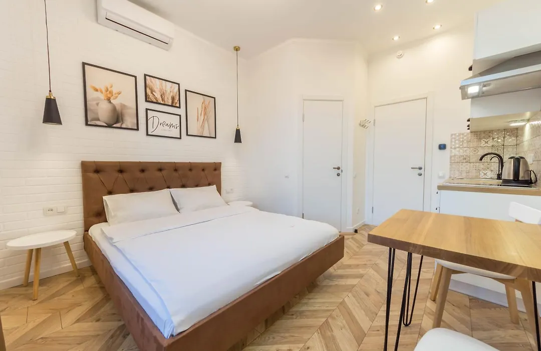 Idea Design Apart-Hotel Chykalenka-1