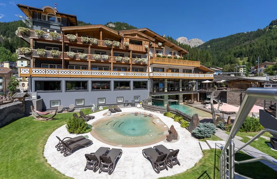 Croce Bianca Leisure & Spa Hotel-1