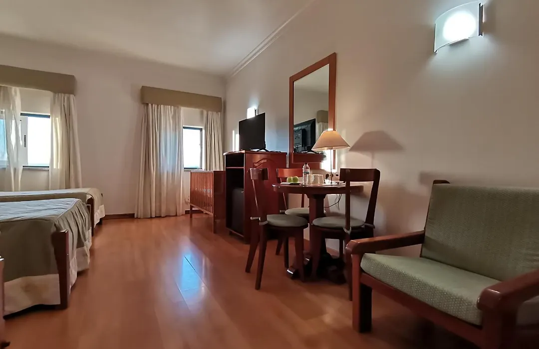 Hotel Quinta Dos Cedros-1