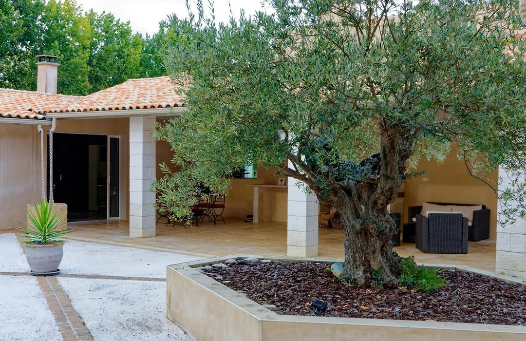 L'Hacienda-1
