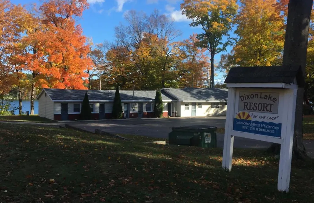 Dixon Lake Resort Motel-1