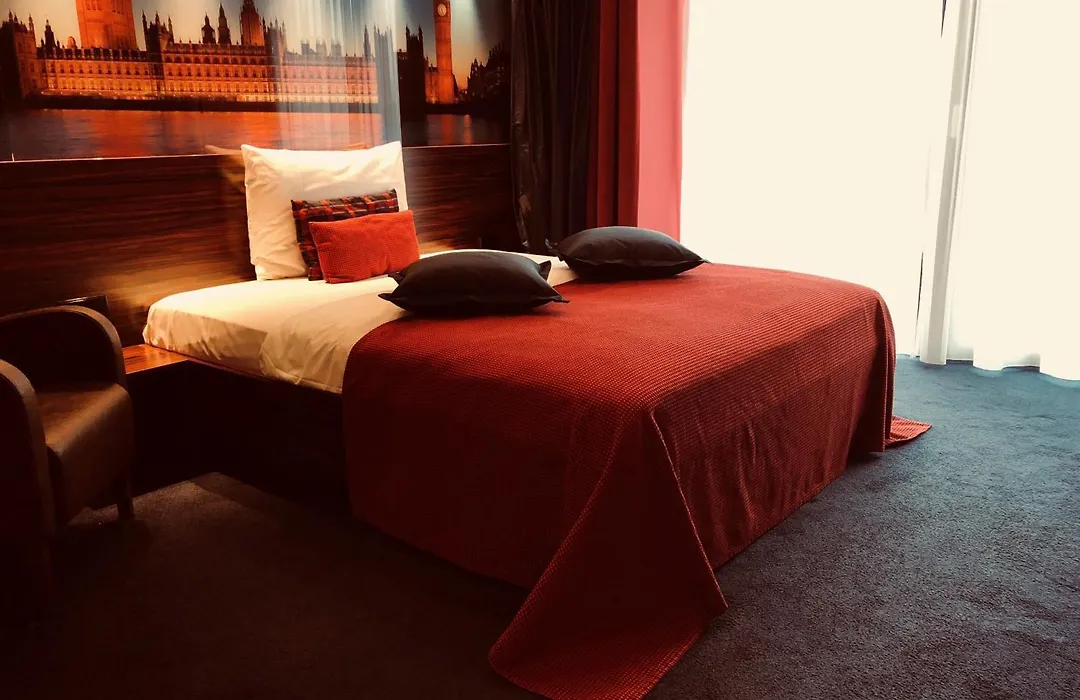 Hotel TraumRaum-1