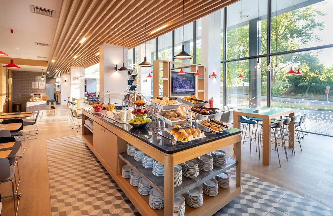 Holiday Inn Express Porto Exponor By Ihg-1