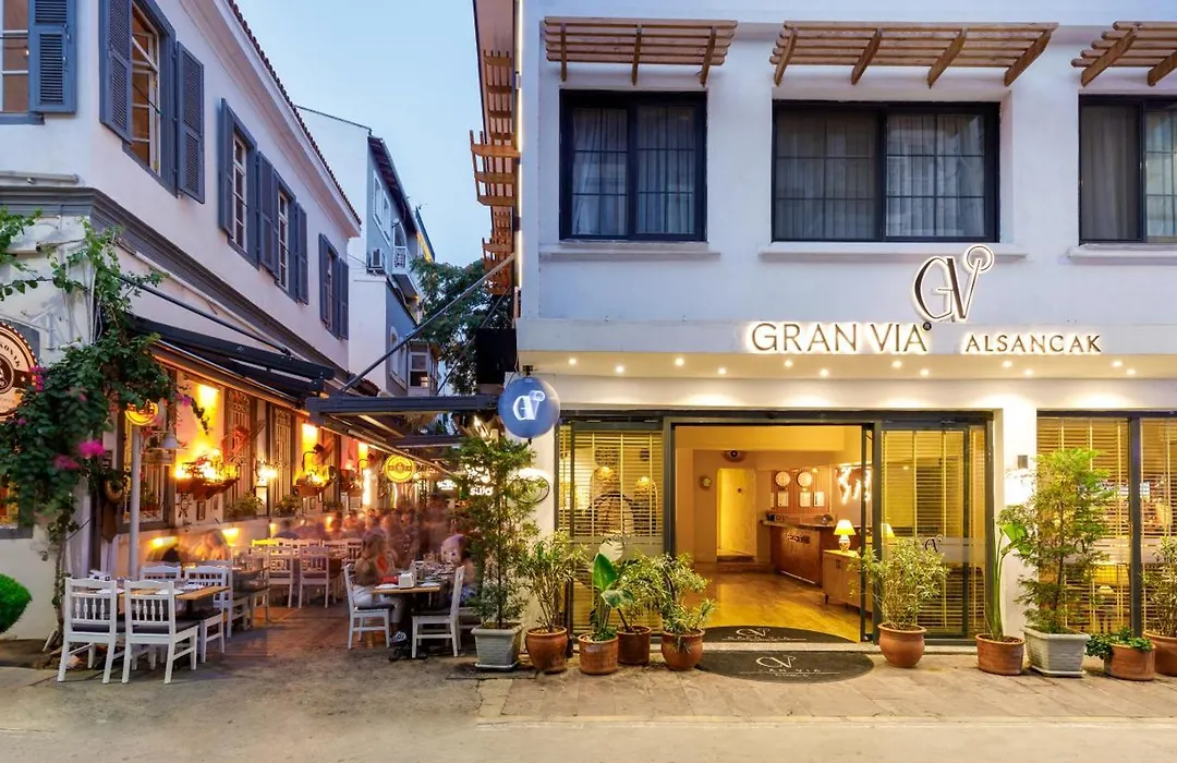 Gran Via Alsancak-1
