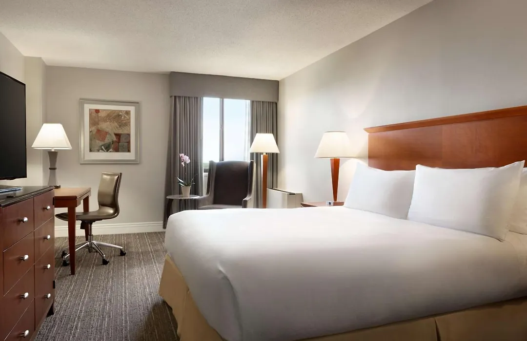 Doubletree By Hilton Minneapolis Park Place-1