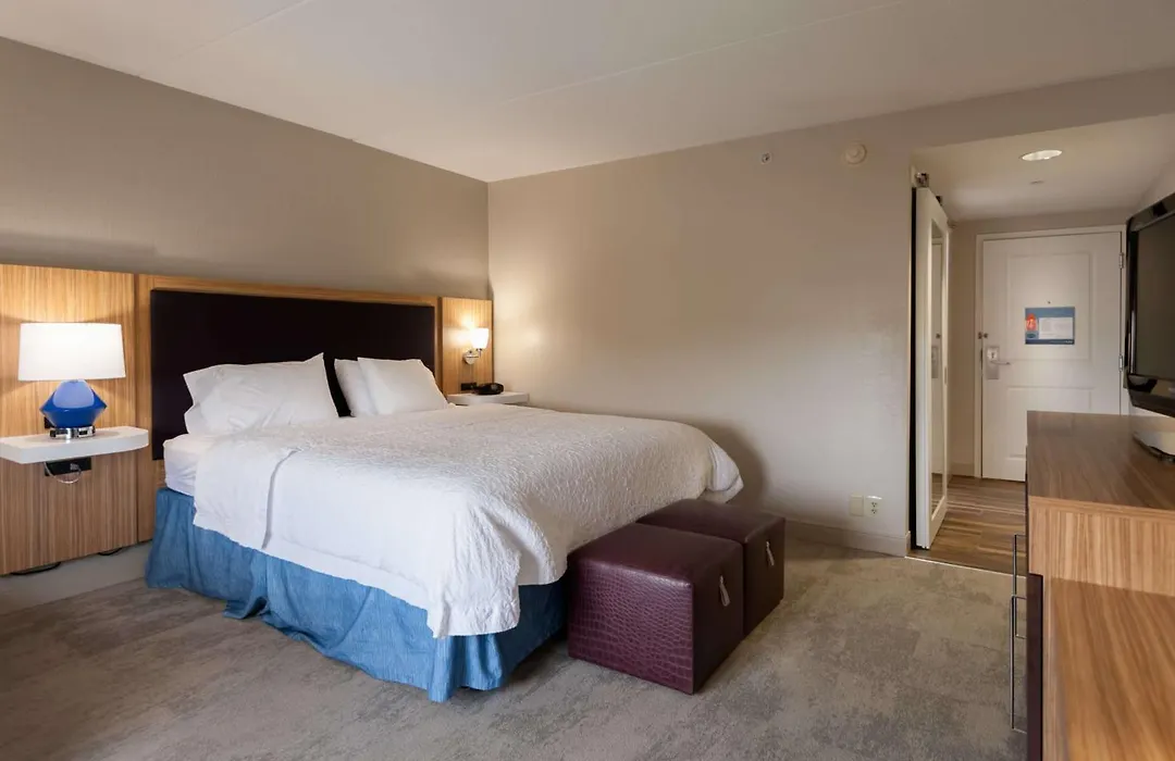 Hampton Inn Doylestown-1