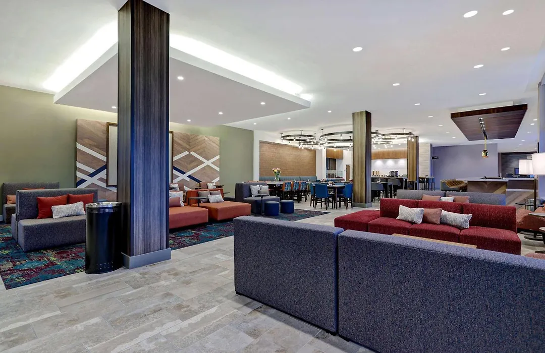 Hilton Garden Inn Cedar Rapids-1