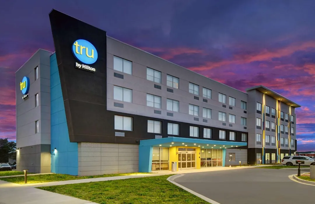 Tru By Hilton Gaylord, Mi-1