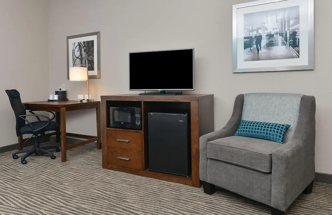 Hampton Inn & Suites Des Moines Downtown-1