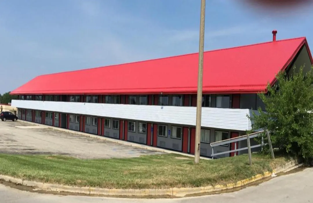 Economy Inn Of Holland-1