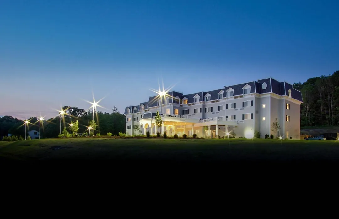 Courtyard By Marriott Lenox Berkshires-1