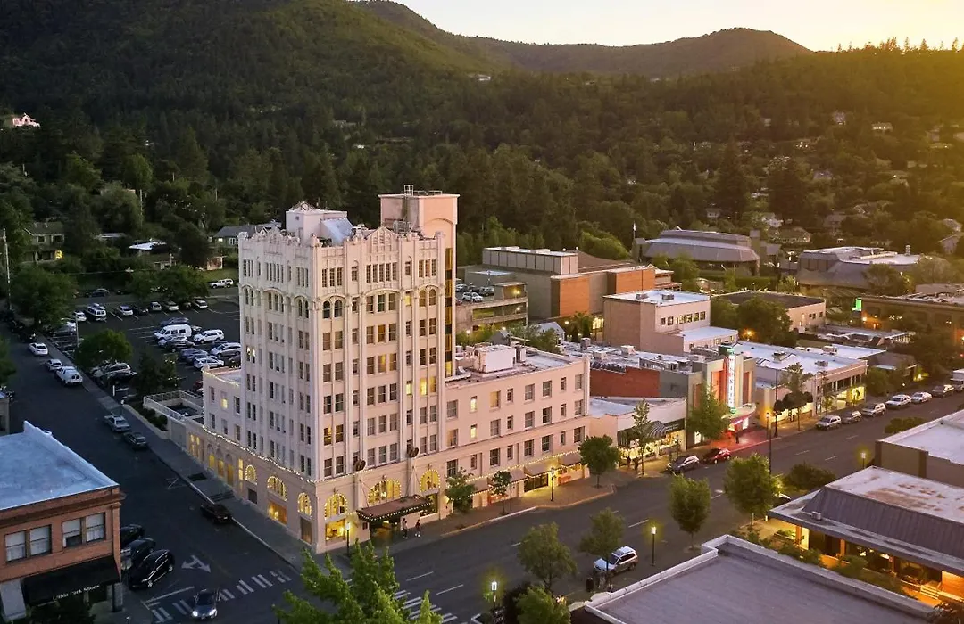 Ashland Springs Hotel-1