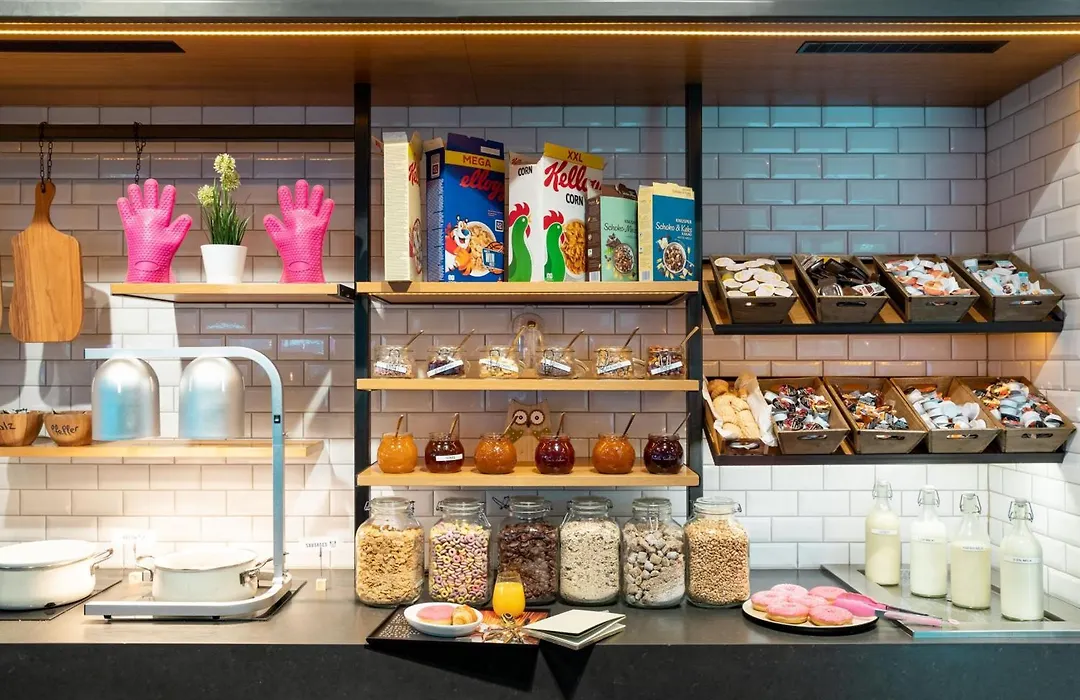 Moxy Ludwigshafen-1
