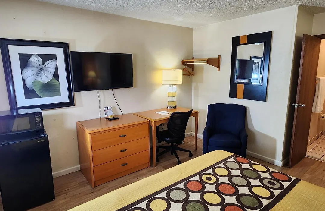 Westspring Inn - Westlake Cleveland-1