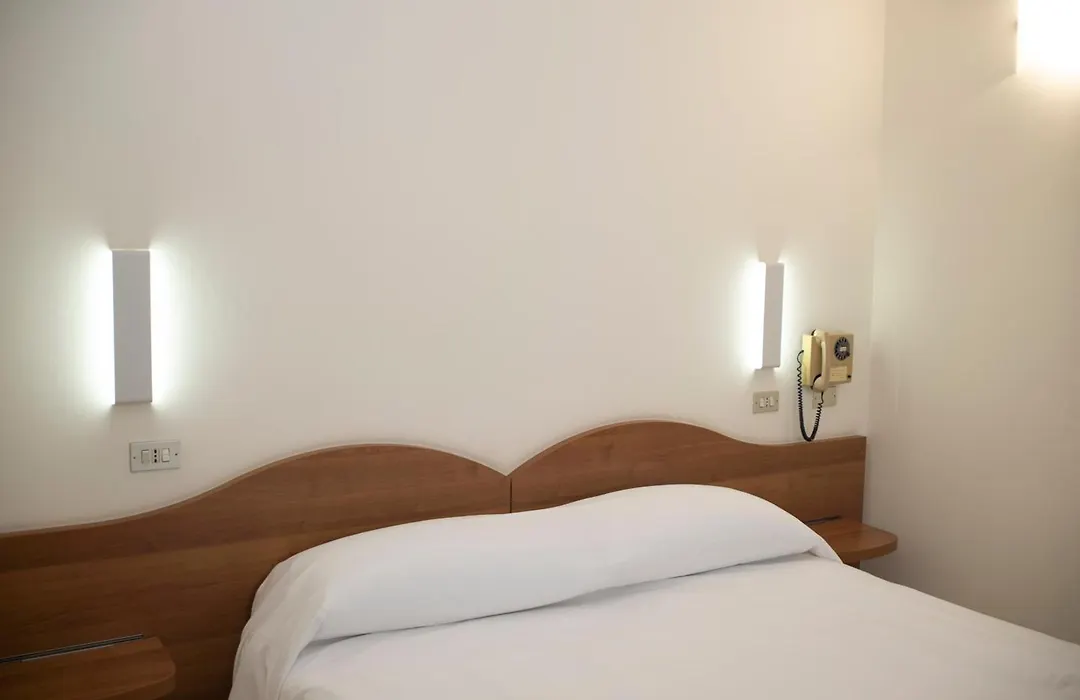 Albergo Aurora-1