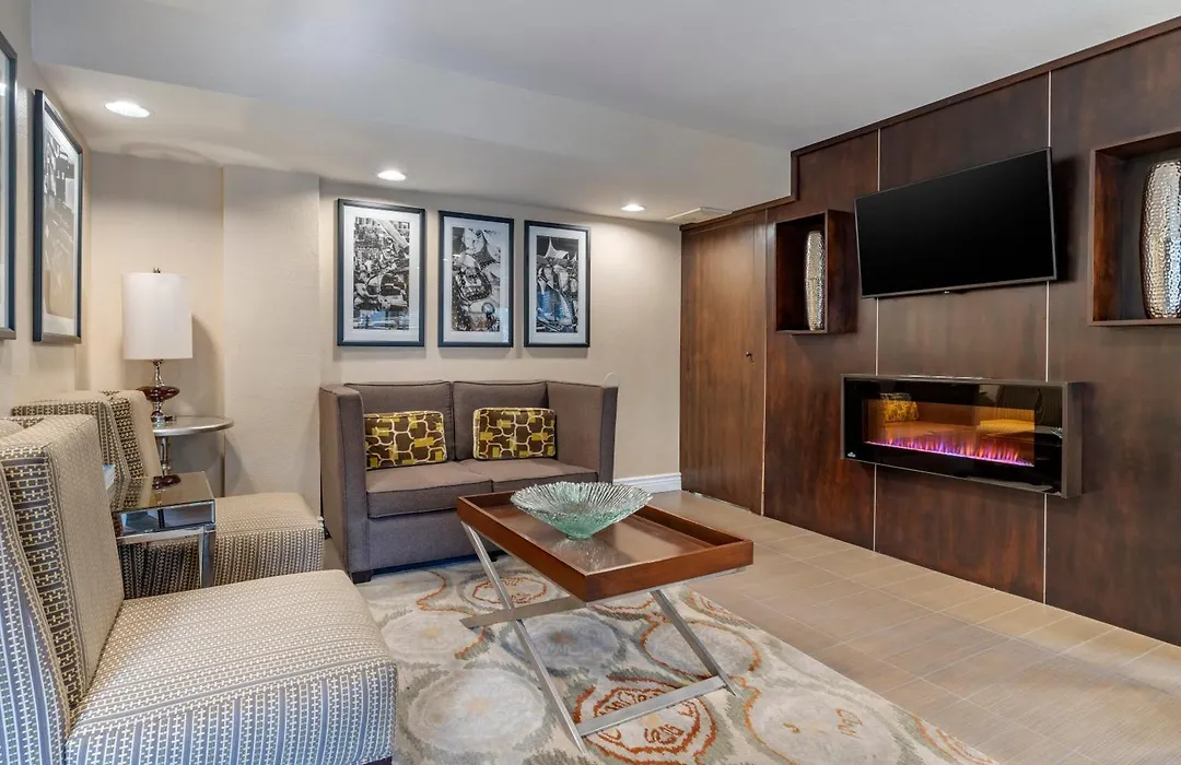 Best Western Carmel'S Town House Lodge-1