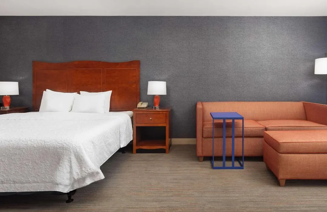 Hampton Inn Medford-1