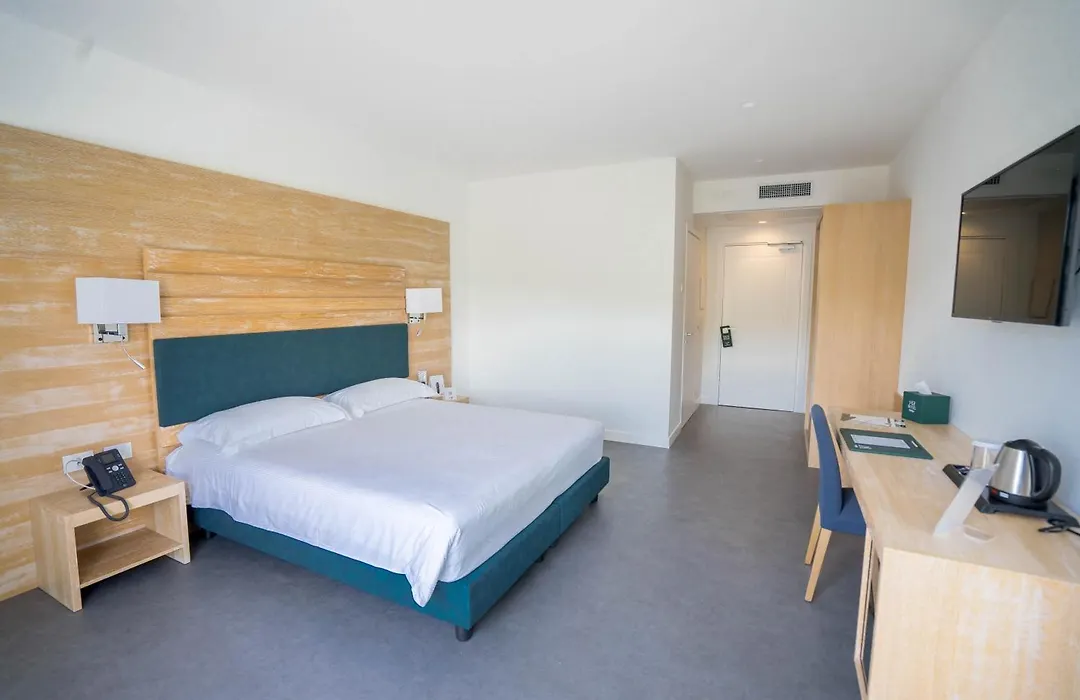 Pm Hotel-1