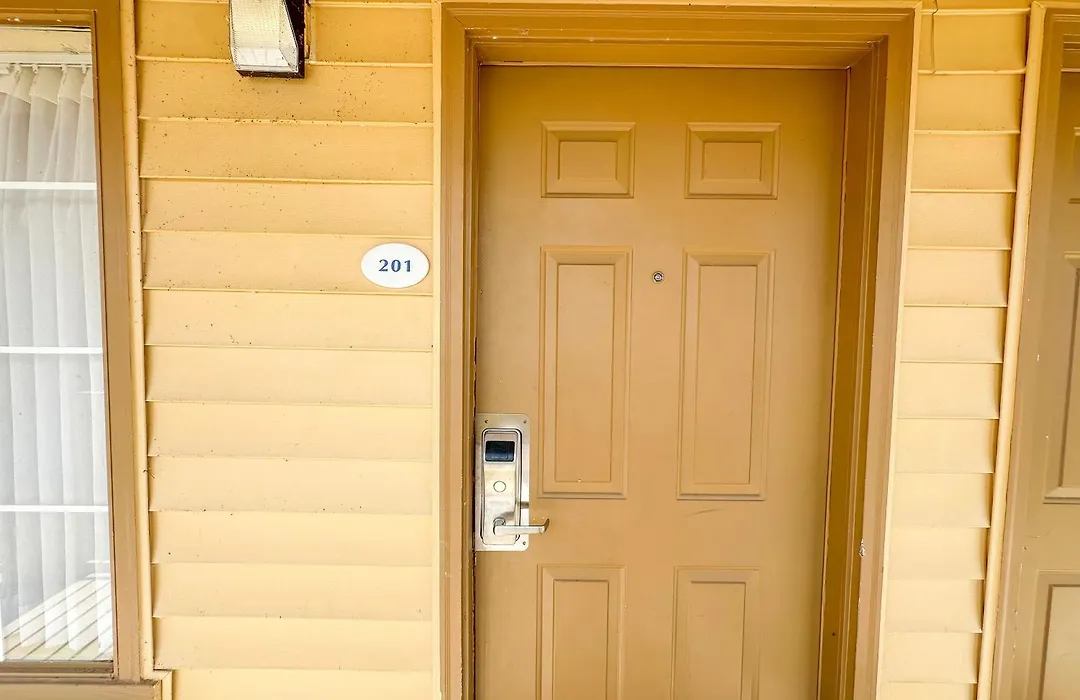 Bonita Lakes Inn By Capital O Meridian I20-1