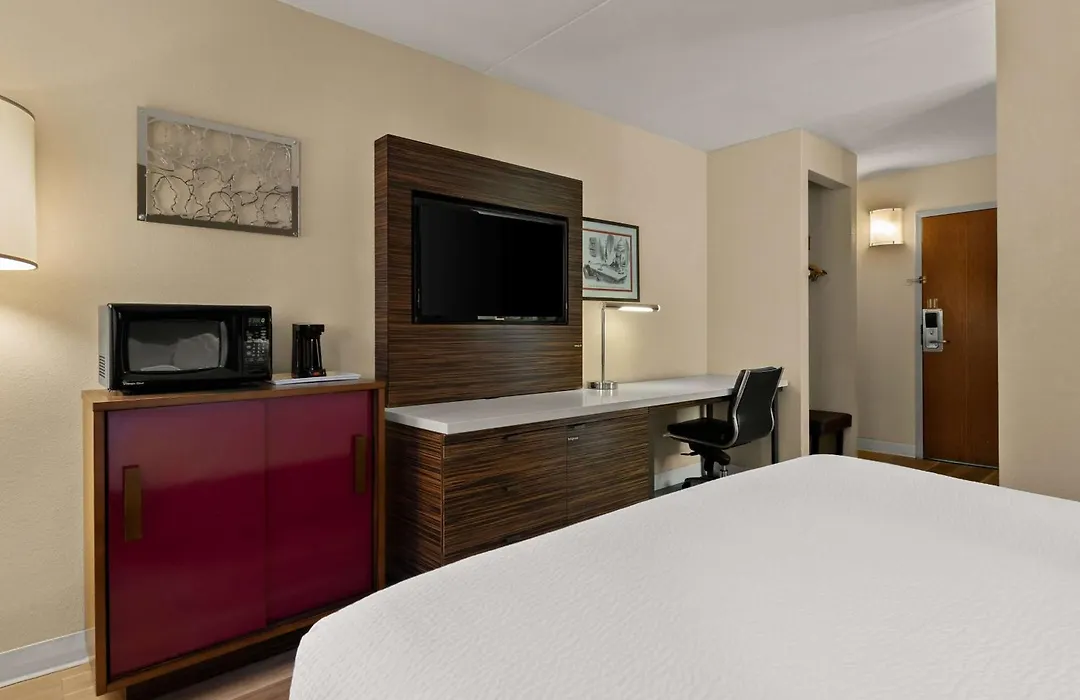 Ramada By Wyndham Harrisburg/Hershey Area-1