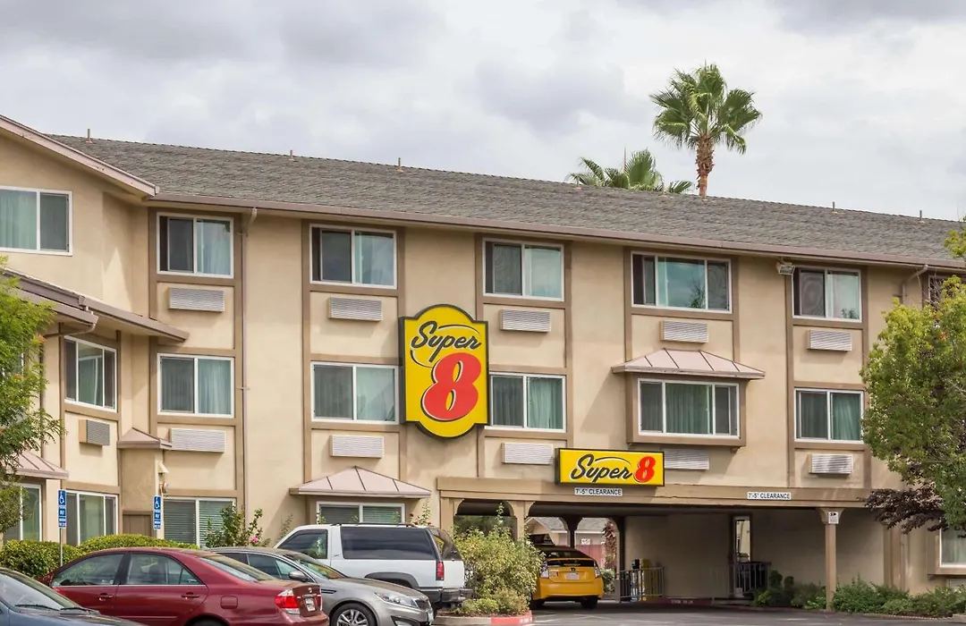 Super 8 By Wyndham Sacramento-1