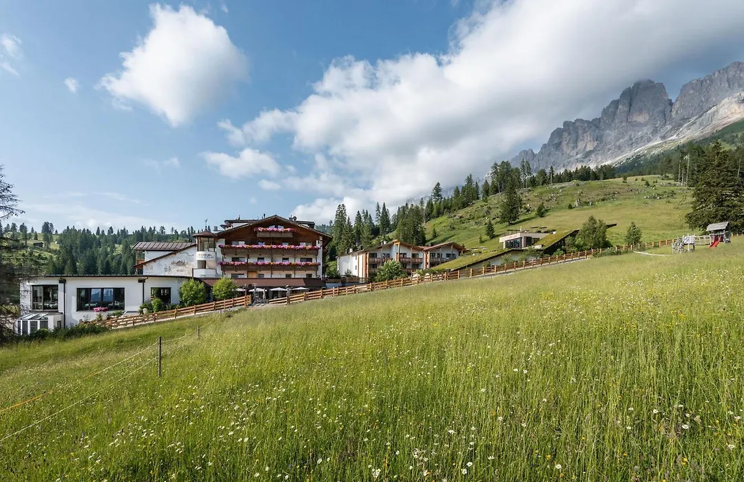 Moseralm Dolomiti Hideaway-1