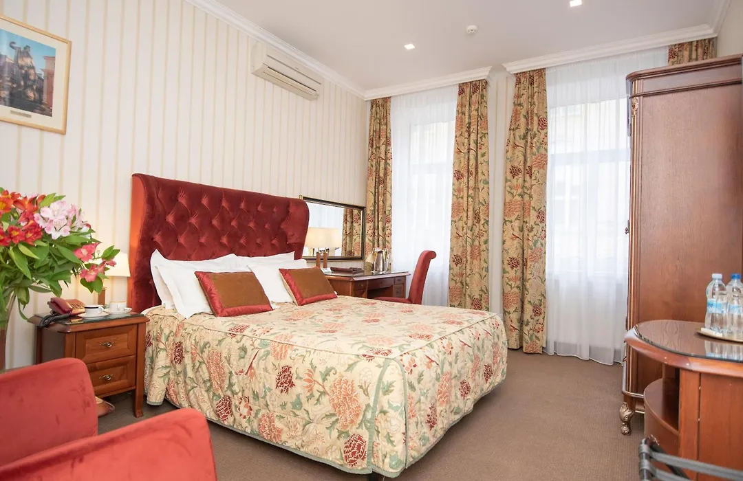 Swiss Hotel-1