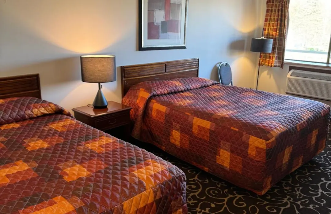 Malibu Inn-1