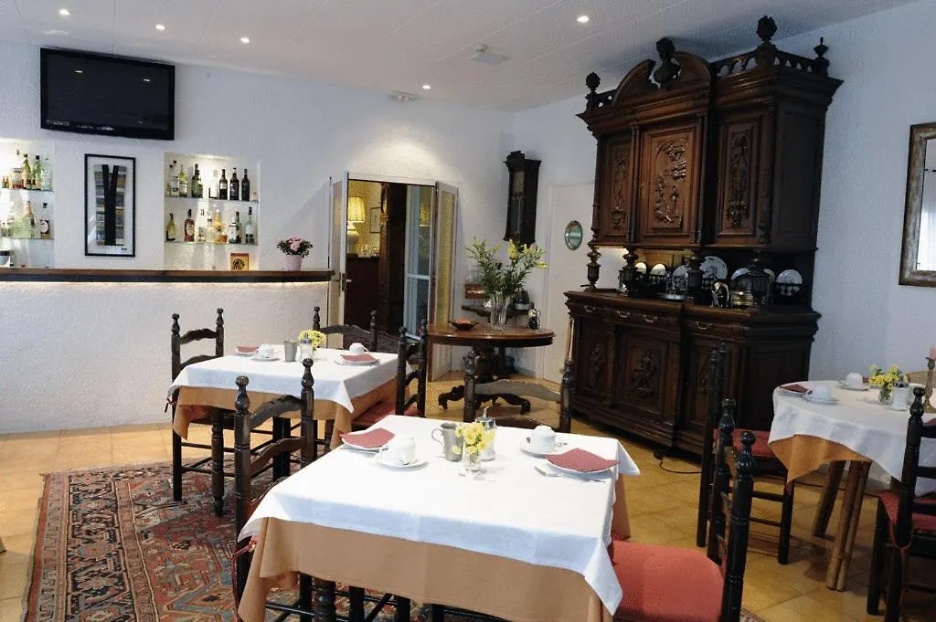 Hostal Residencia Catalina-1