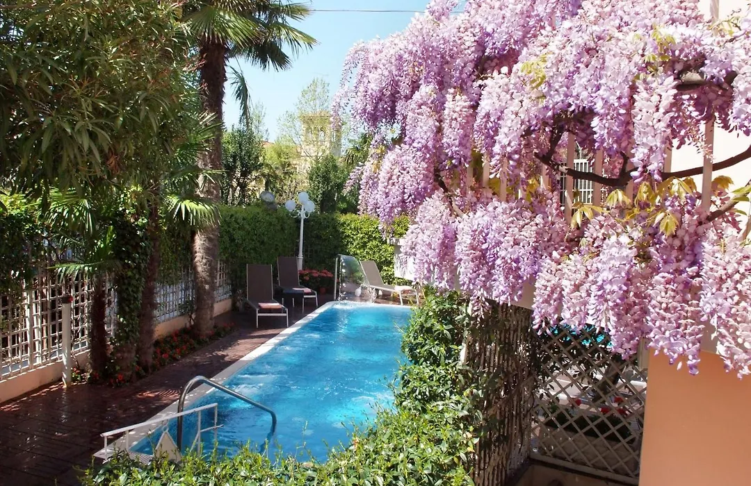 Hotel Milton Rimini-1